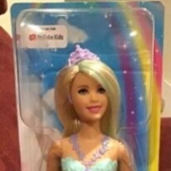 Barbie Dreamtopia Princess Rainbow Cove Doll - Picture 1 of 3